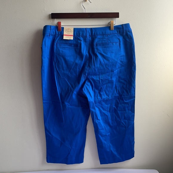 New Blue Capris from St. John’s Bay Size 16 - Picture 4 of 9